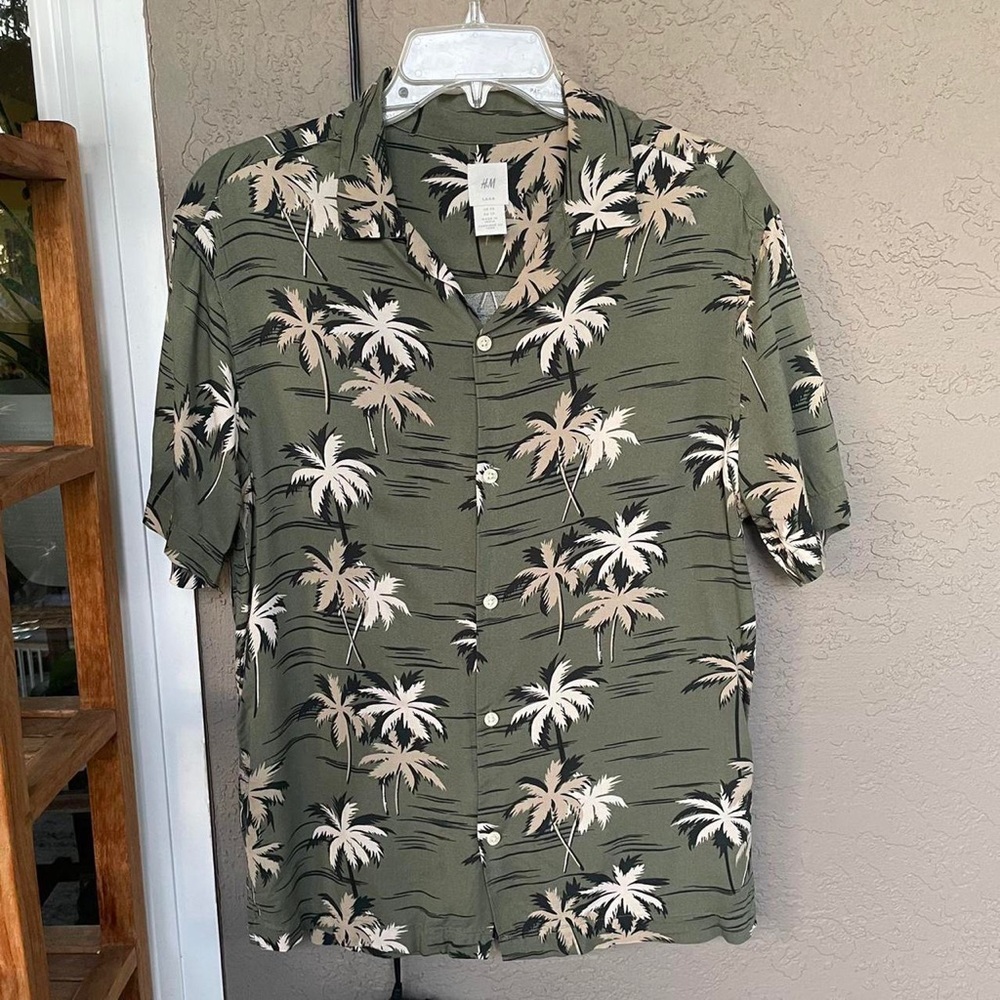 H&M Palm Print Button Up Shirt